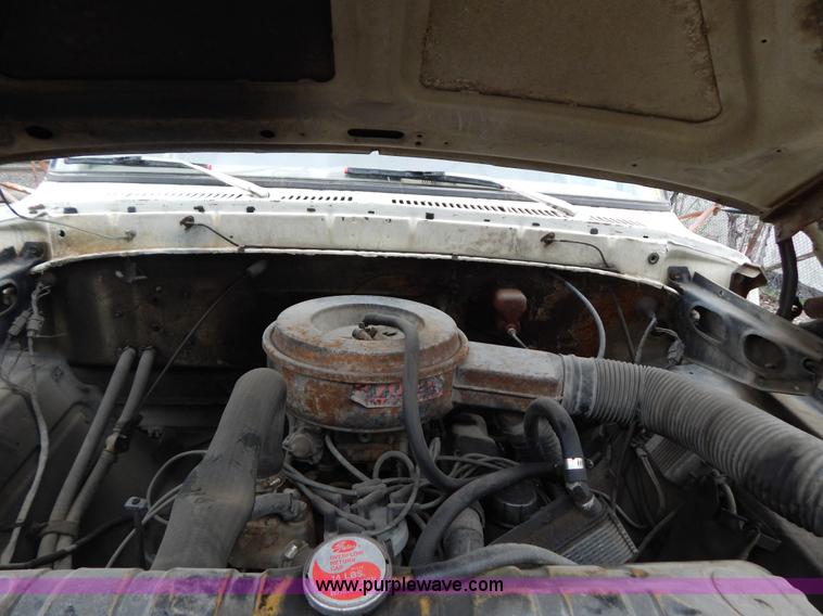 image for item G3133 1979 Ford F600 dump truck