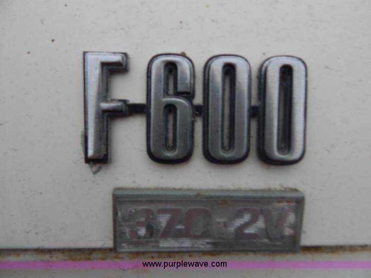 image for item G3133 1979 Ford F600 dump truck