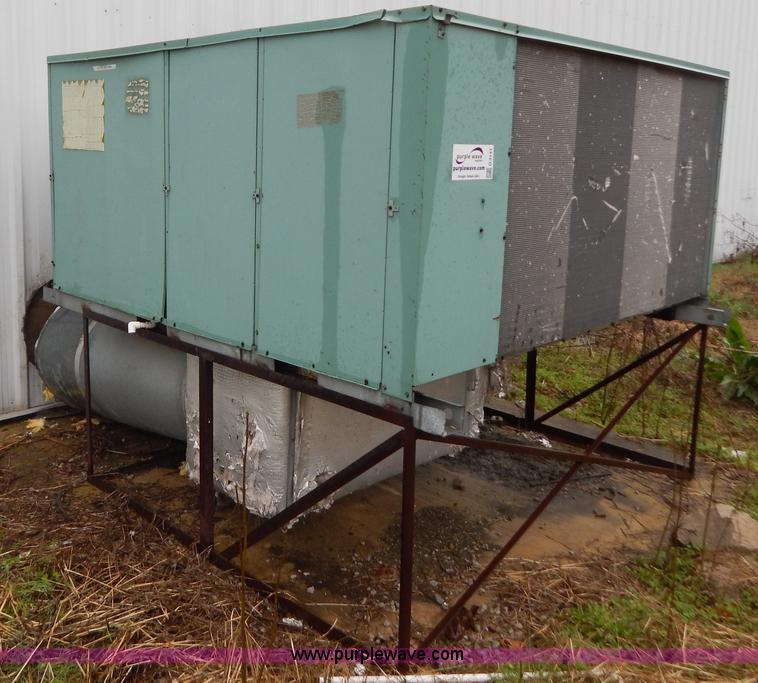 image for item G3141 Large Carrier Weathermaker AC unit