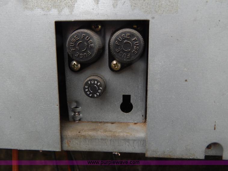 image for item G3141 Large Carrier Weathermaker AC unit