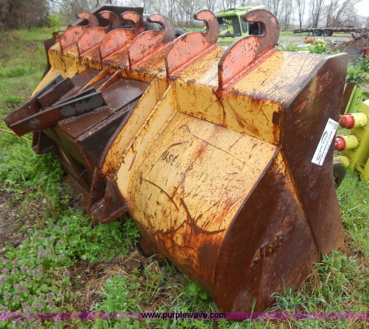 image for item G3142 9' bucket