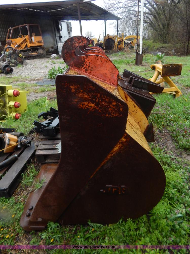 image for item G3142 9' bucket