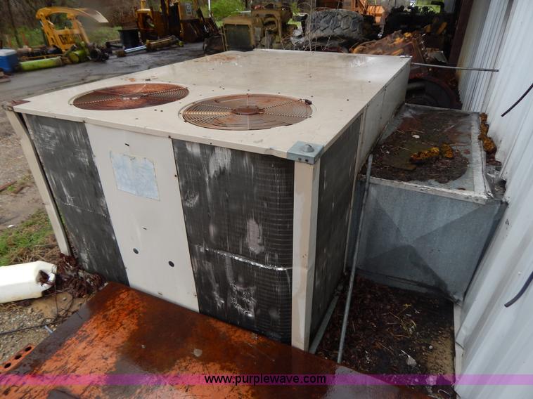 image for item G3143 York AC unit