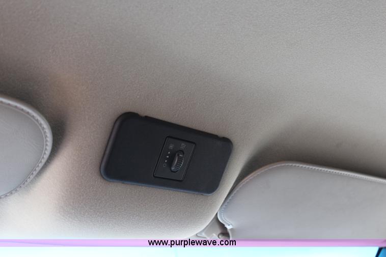 image for item G5356 2007 Chevrolet C4500 CrewCab flatbed truck