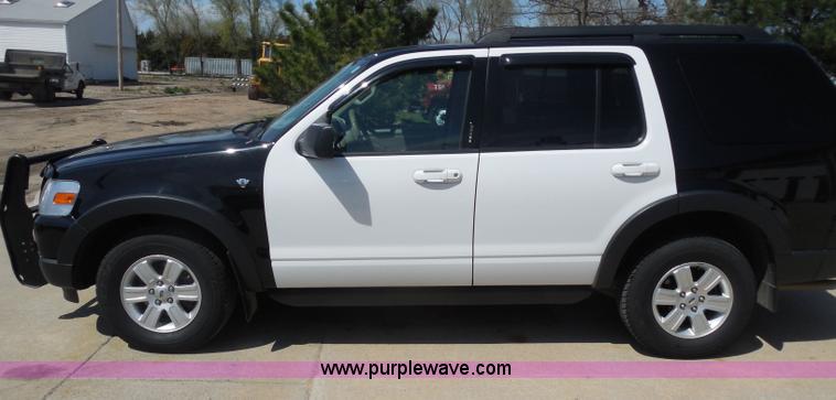 image for item H3235 2007 Ford Explorer XLT SUV