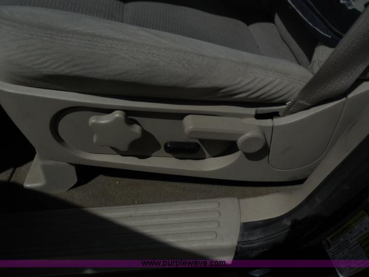 image for item H3235 2007 Ford Explorer XLT SUV