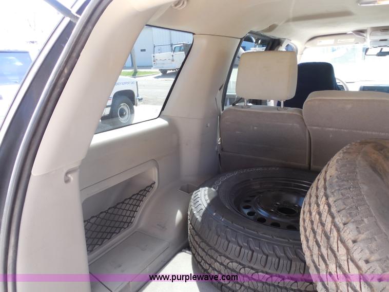 image for item H3235 2007 Ford Explorer XLT SUV