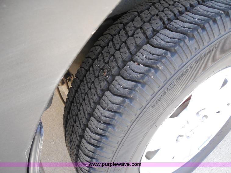 image for item H3235 2007 Ford Explorer XLT SUV