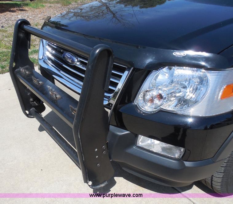 image for item H3235 2007 Ford Explorer XLT SUV