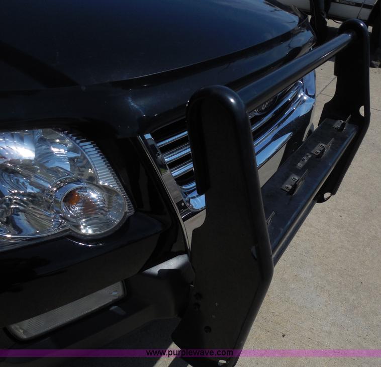 image for item H3235 2007 Ford Explorer XLT SUV