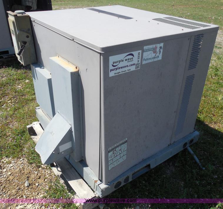 image for item H3239 Carrier AC unit