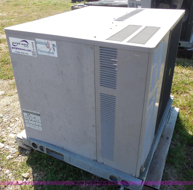 image for item H3239 Carrier AC unit