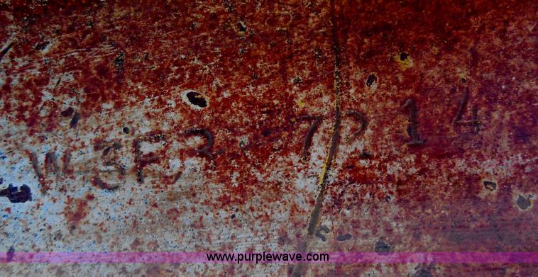 image for item H3243 1982 JFW 20' triple axle flatbed trailer