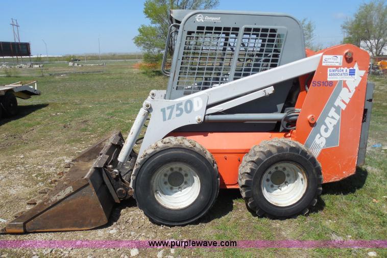 image for item H3244 1999 Scattrak 1750D skid steer