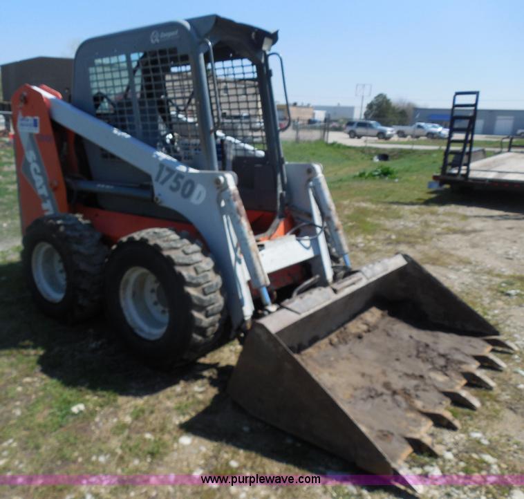 image for item H3244 1999 Scattrak 1750D skid steer