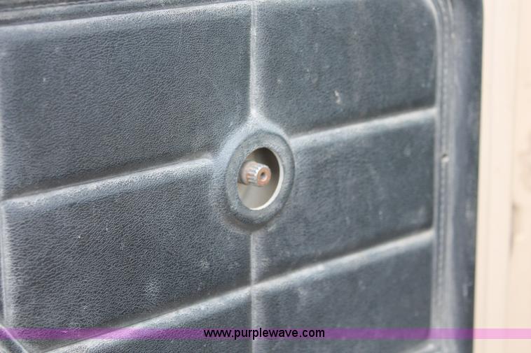 image for item H3655 1978 Ford F600 flatbed truck