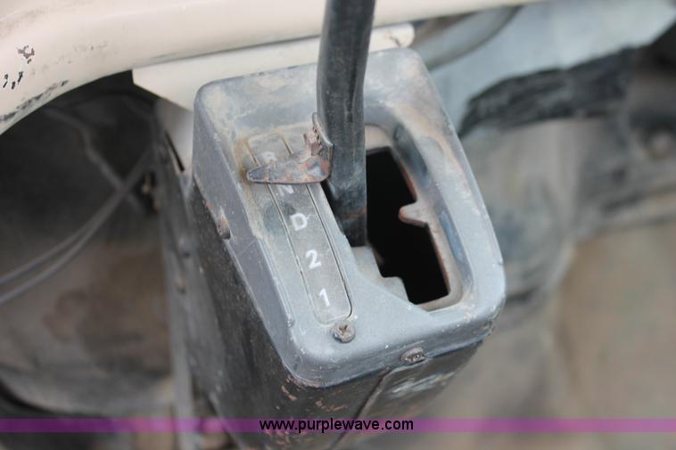 image for item H3655 1978 Ford F600 flatbed truck