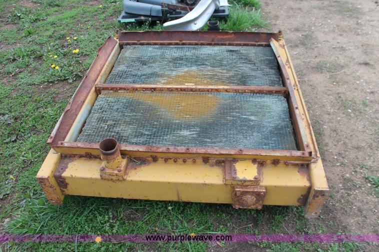 image for item H3658 4' x 4' x 1' radiator