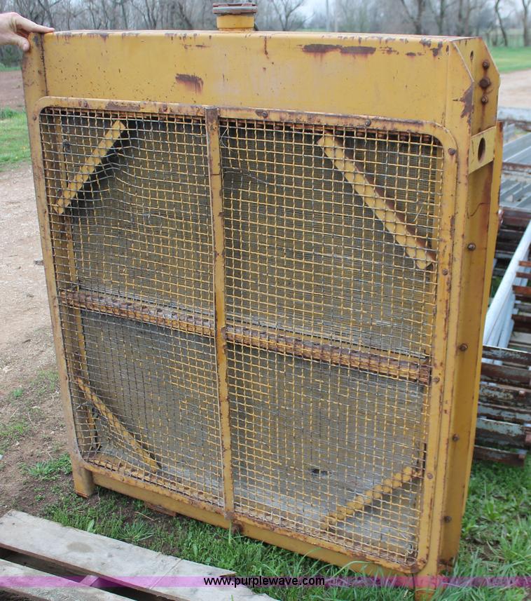 image for item H3658 4' x 4' x 1' radiator