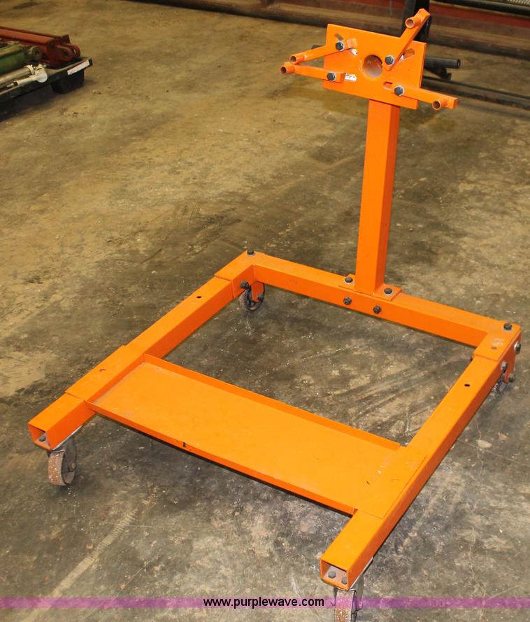image for item H3666 Engine hoist