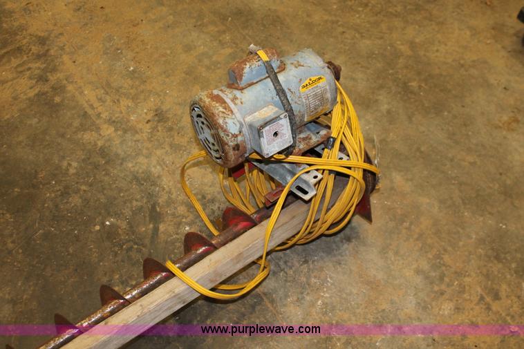 image for item H3667 9' sweep auger