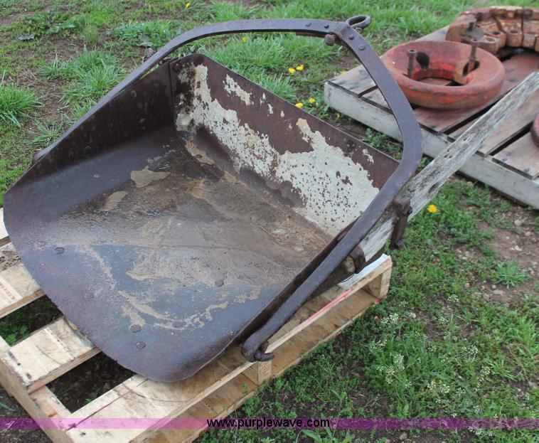 image for item H3667 9' sweep auger