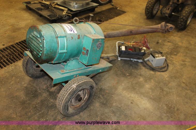 image for item H3671 Onan 15UT generator