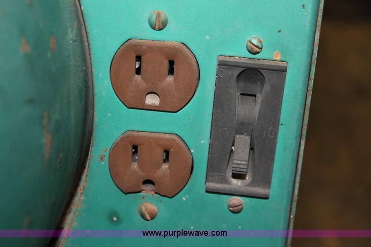 image for item H3671 Onan 15UT generator