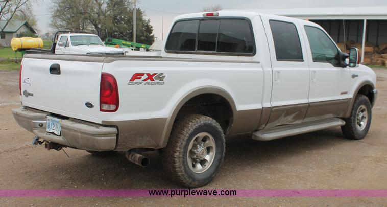 image for item H3675 2004 Ford F250 King Ranch Crew Cab pickup truck