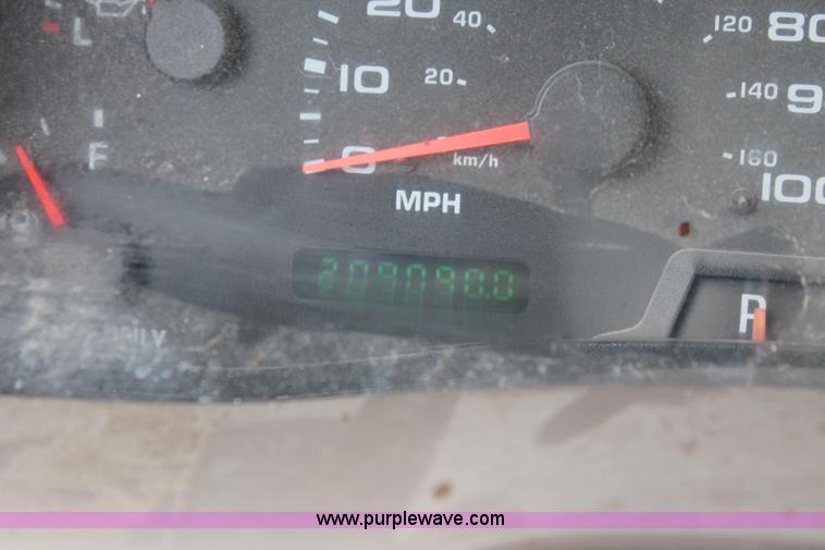 image for item H3675 2004 Ford F250 King Ranch Crew Cab pickup truck