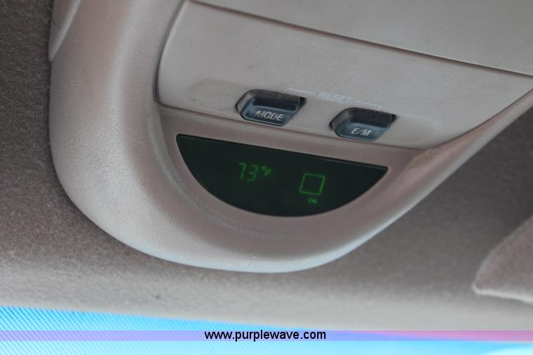 image for item H3675 2004 Ford F250 King Ranch Crew Cab pickup truck