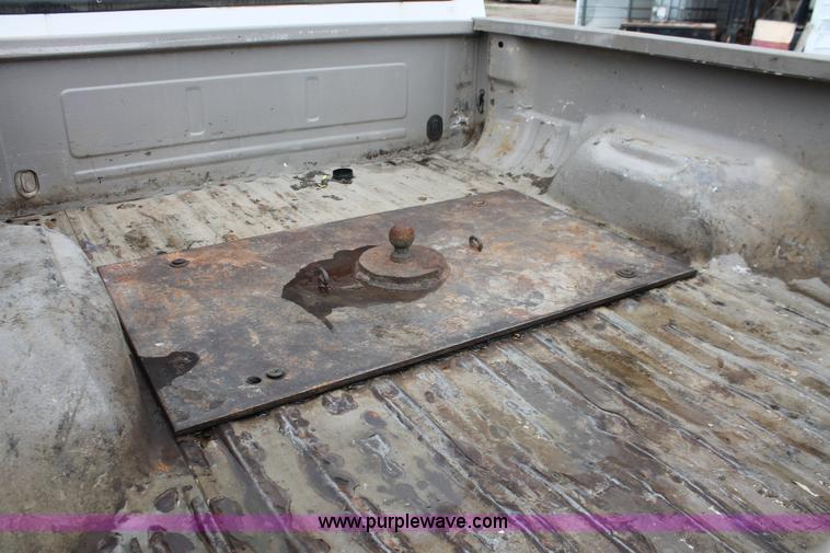 image for item H3675 2004 Ford F250 King Ranch Crew Cab pickup truck