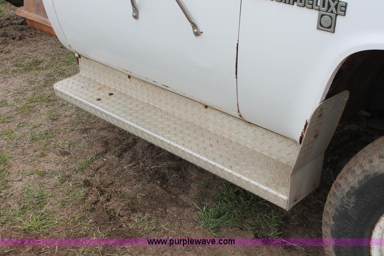 image for item H3692 1981 Chevrolet C30 Custom Deluxe cab and chassis