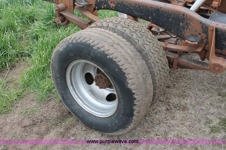 image for item H3692 1981 Chevrolet C30 Custom Deluxe cab and chassis