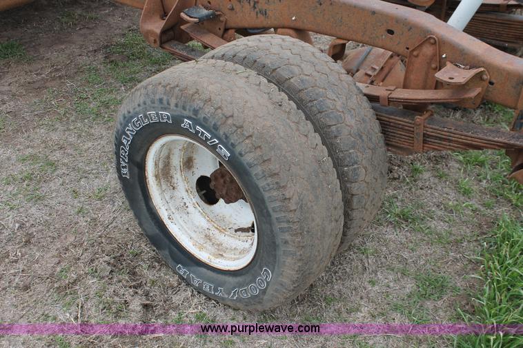 image for item H3692 1981 Chevrolet C30 Custom Deluxe cab and chassis