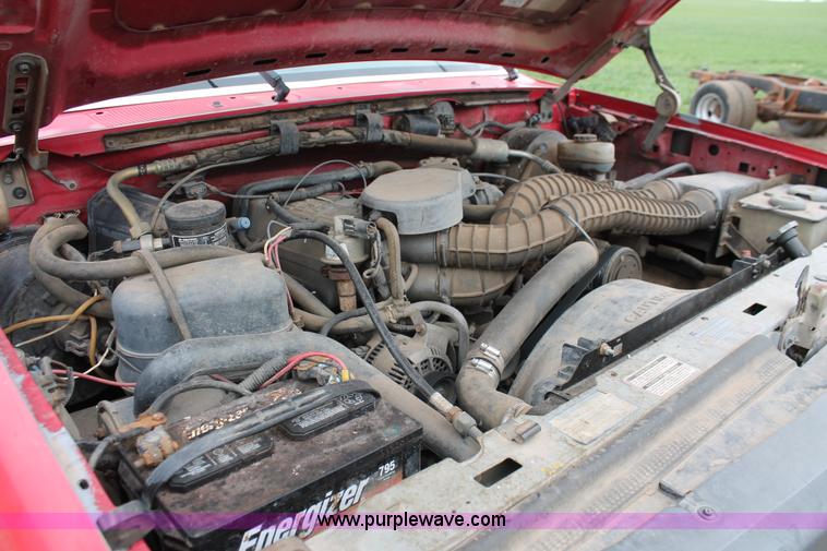 image for item H3693 1993 Ford F250 XL Pickup truck