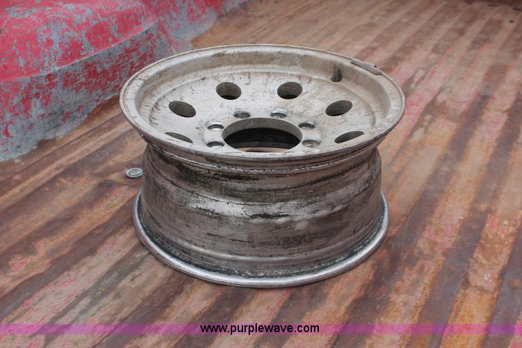 image for item H3693 1993 Ford F250 XL Pickup truck