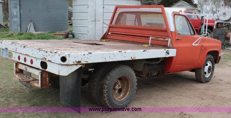 image for item H3696 1981 Chevrolet Scottsdale C30 flat bed truck