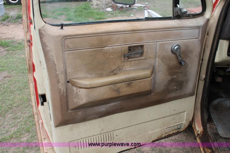 image for item H3696 1981 Chevrolet Scottsdale C30 flat bed truck