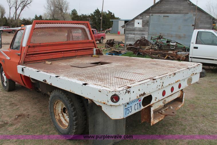 image for item H3696 1981 Chevrolet Scottsdale C30 flat bed truck