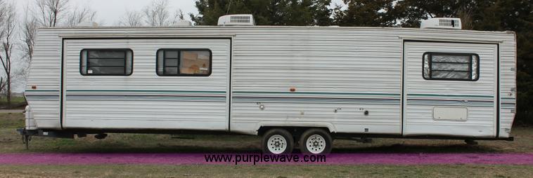 image for item H3697 1997 Sierra camper