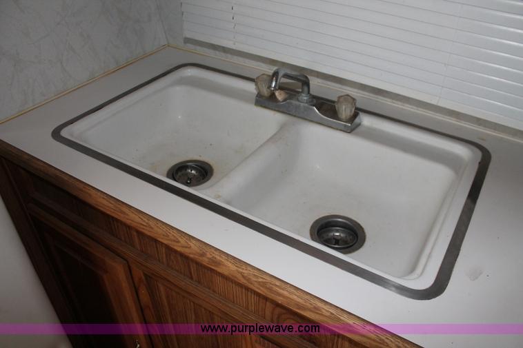 image for item H3697 1997 Sierra camper