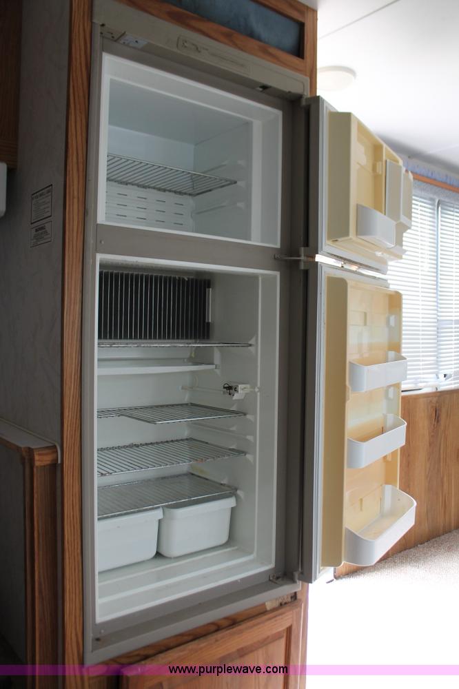 image for item H3697 1997 Sierra camper