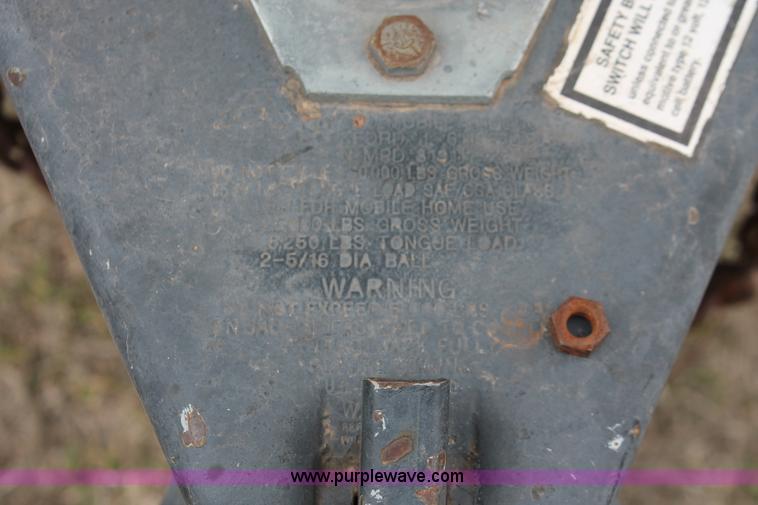 image for item H3697 1997 Sierra camper