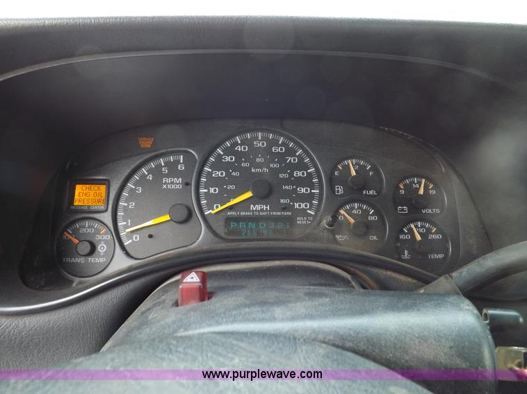 image for item H7198 2001 GMC Sierra 2500HD Extended Cab pickup truck