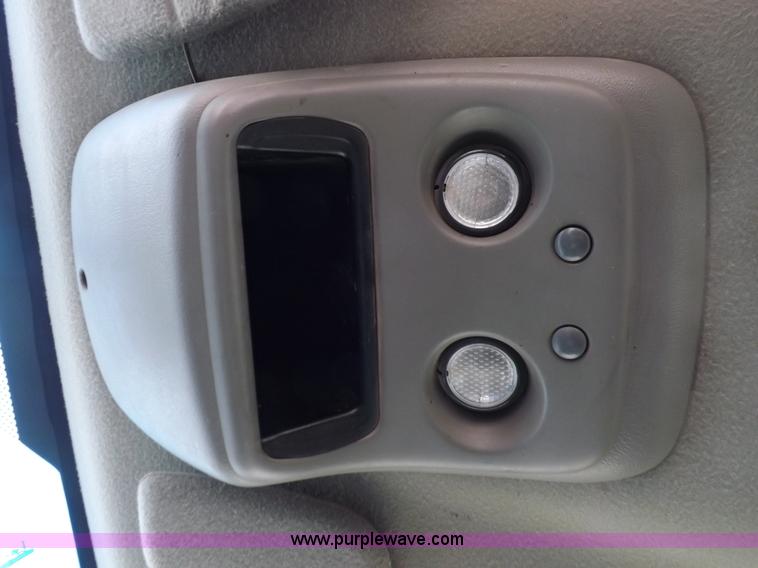 image for item H7198 2001 GMC Sierra 2500HD Extended Cab pickup truck