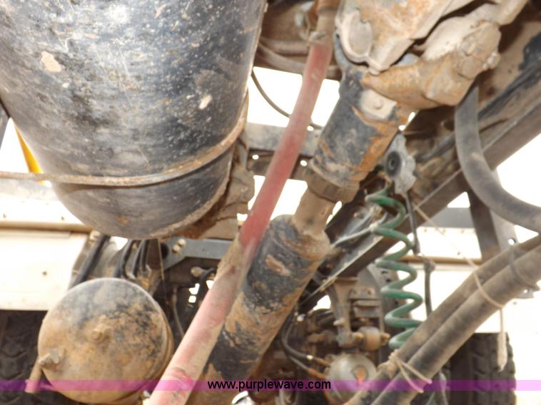 image for item H7200 1993 Peterbilt 379 semi truck