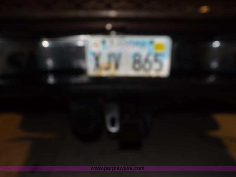 image for item H7201 2002 Chevrolet Silverado 1500HD Crew Cab pickup truck