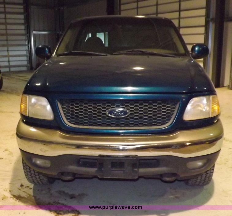 image for item H7202 2000 Ford F150 XLT SuperCab pickup truck