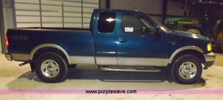 image for item H7202 2000 Ford F150 XLT SuperCab pickup truck
